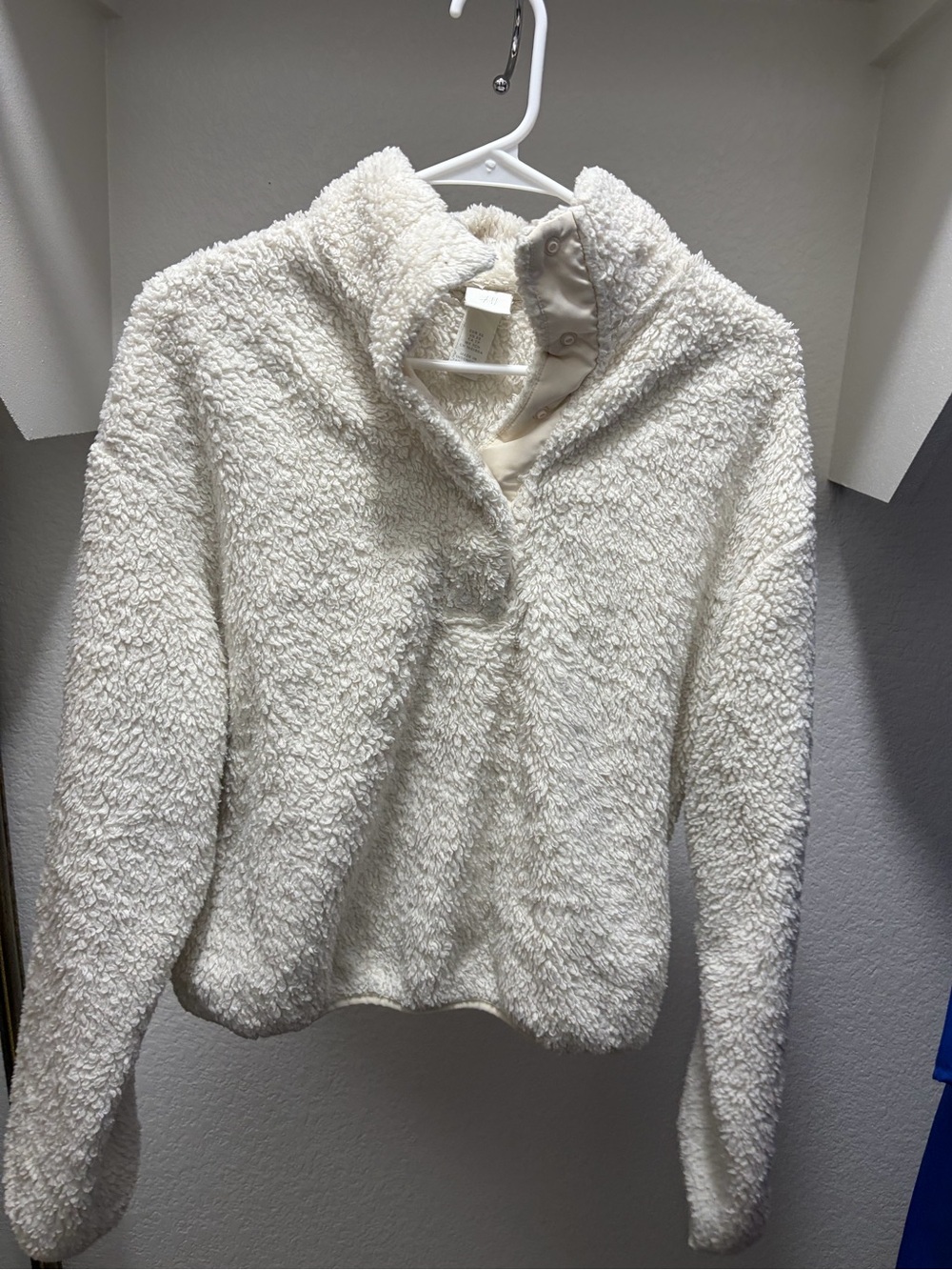 H&M Women's Cream Sherpa Pullover Jacket